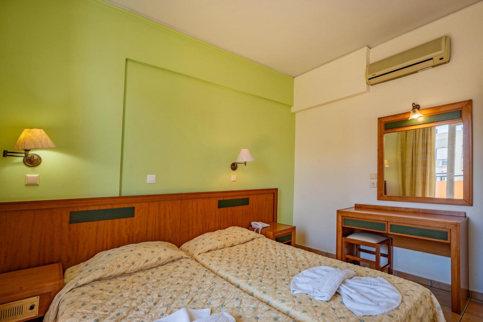 Lefkoniko Beach & Icarus Suite Apts Rethymno  Ngoại thất bức ảnh