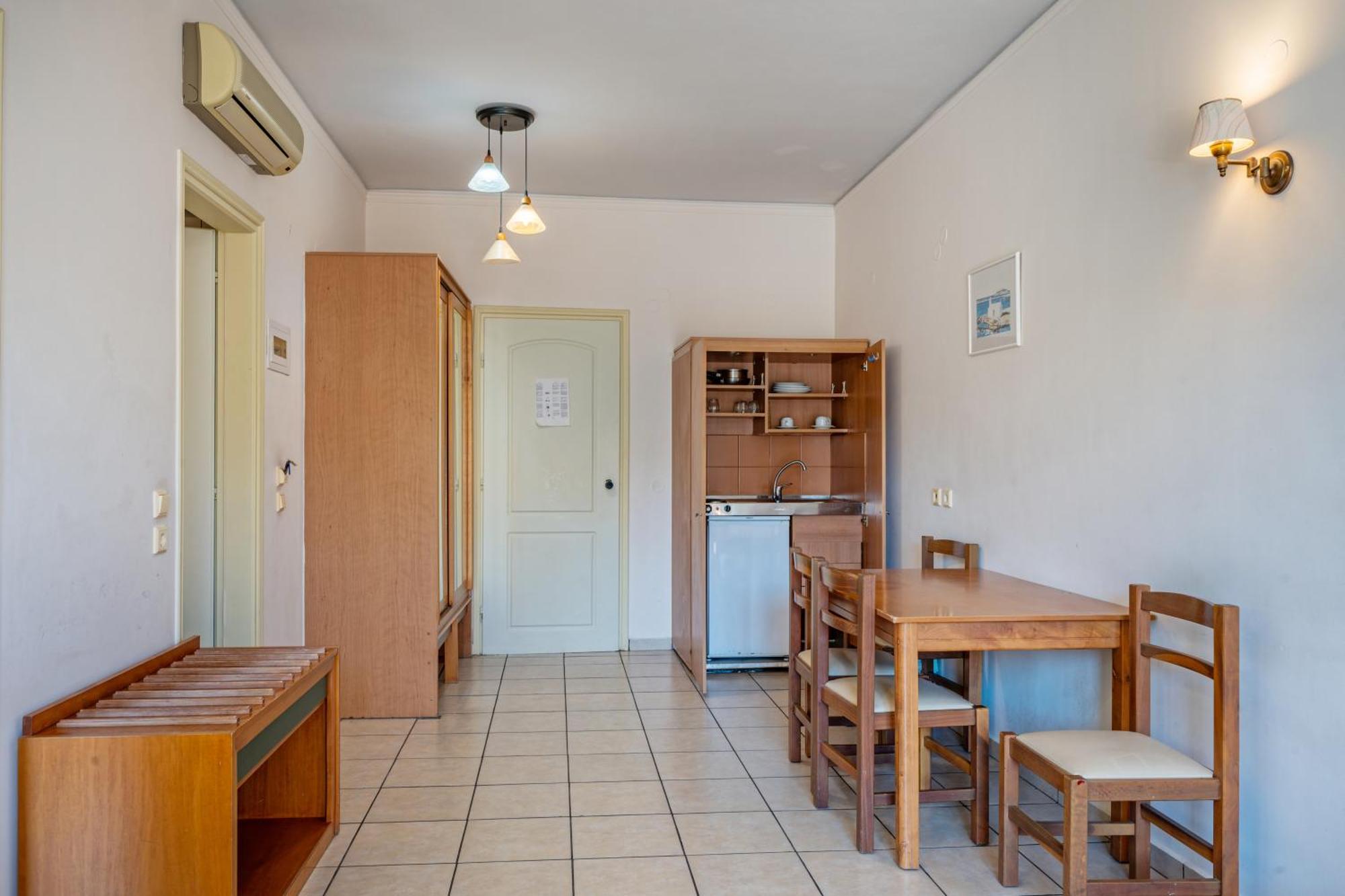Lefkoniko Beach & Icarus Suite Apts Rethymno  Ngoại thất bức ảnh